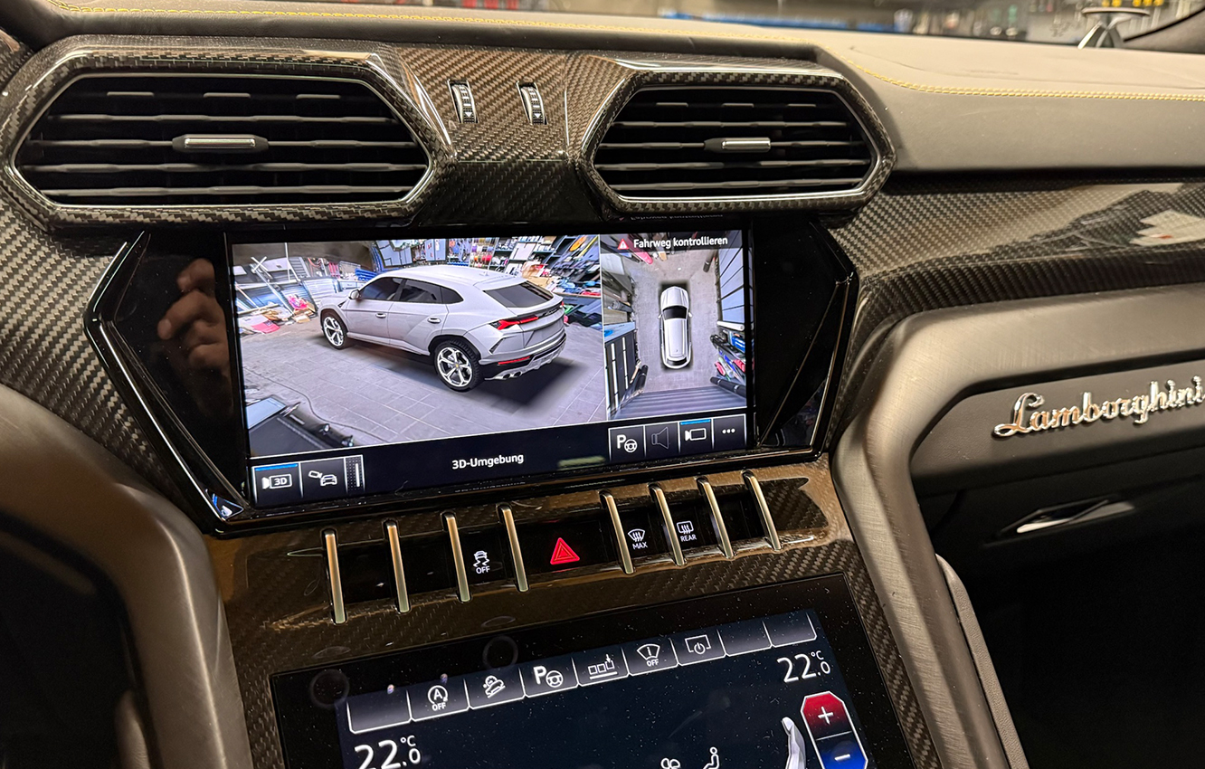 Lamborghini URUS Umgebungsansicht „Area View“ 360 Grad Kamera